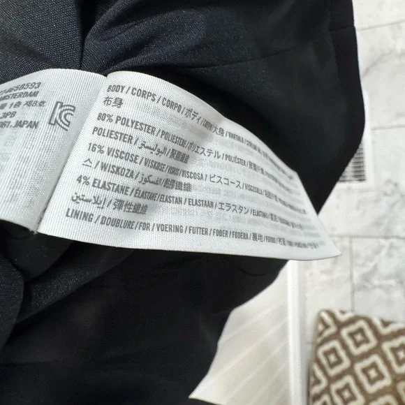 Abercrombie & Fitch Black Sleeveless Top - Picture 4 of 4